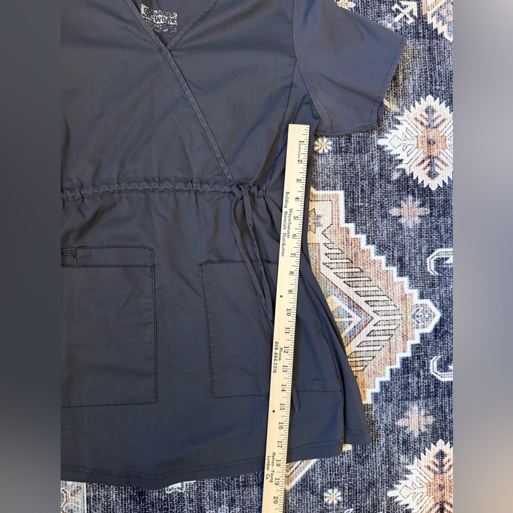 Wink Wonder Work Women’s Maternity Scrub Set in Pewter Size Small - Picture 15 of 16
